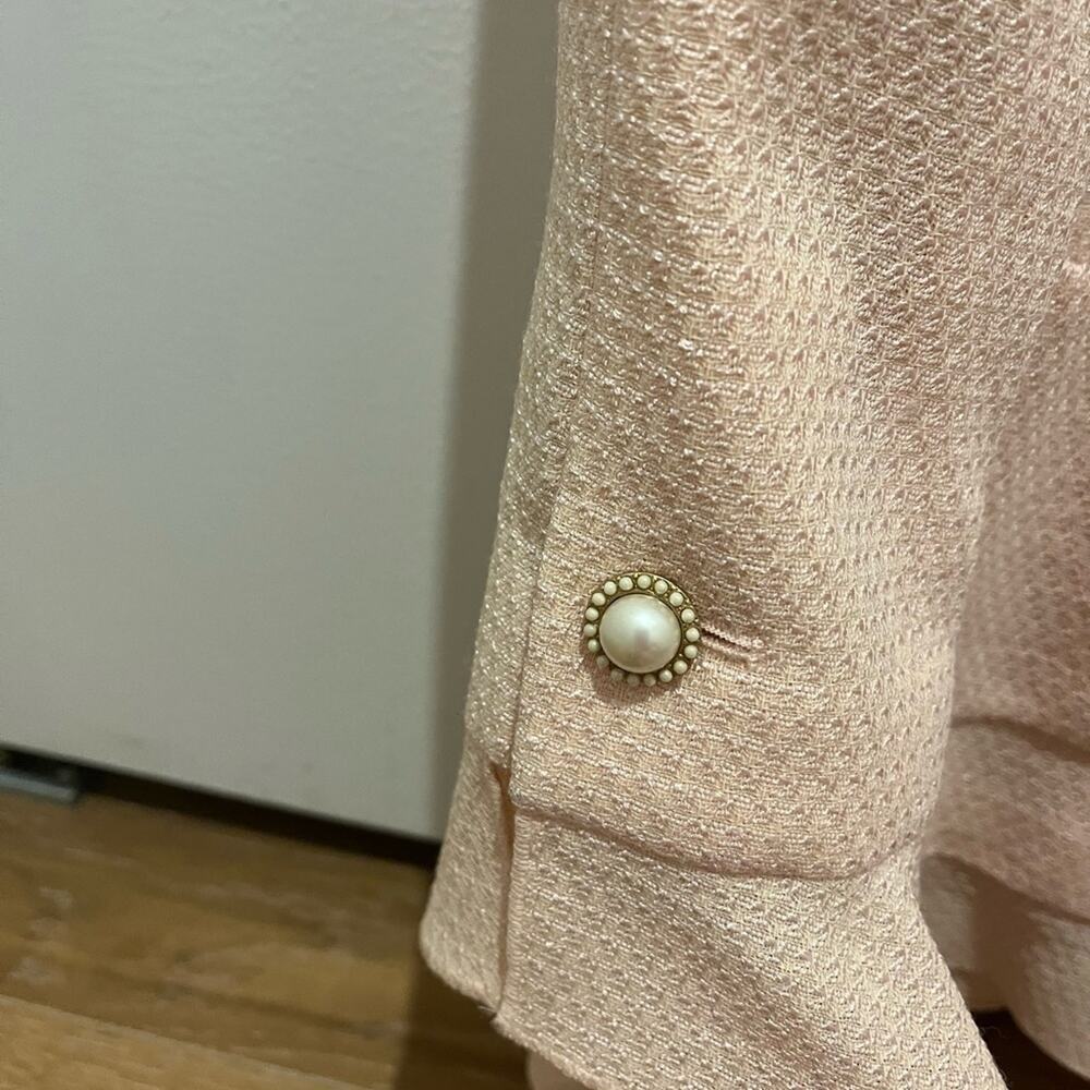 Authentic Chanel Jacket collection Spring 2002 wo… - image 4